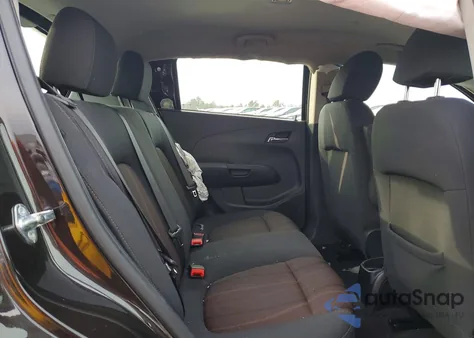 2016 Chevrolet Sonic Lt z USA, uszkodzony, nr VIN 1G1JC6SG7G4180128